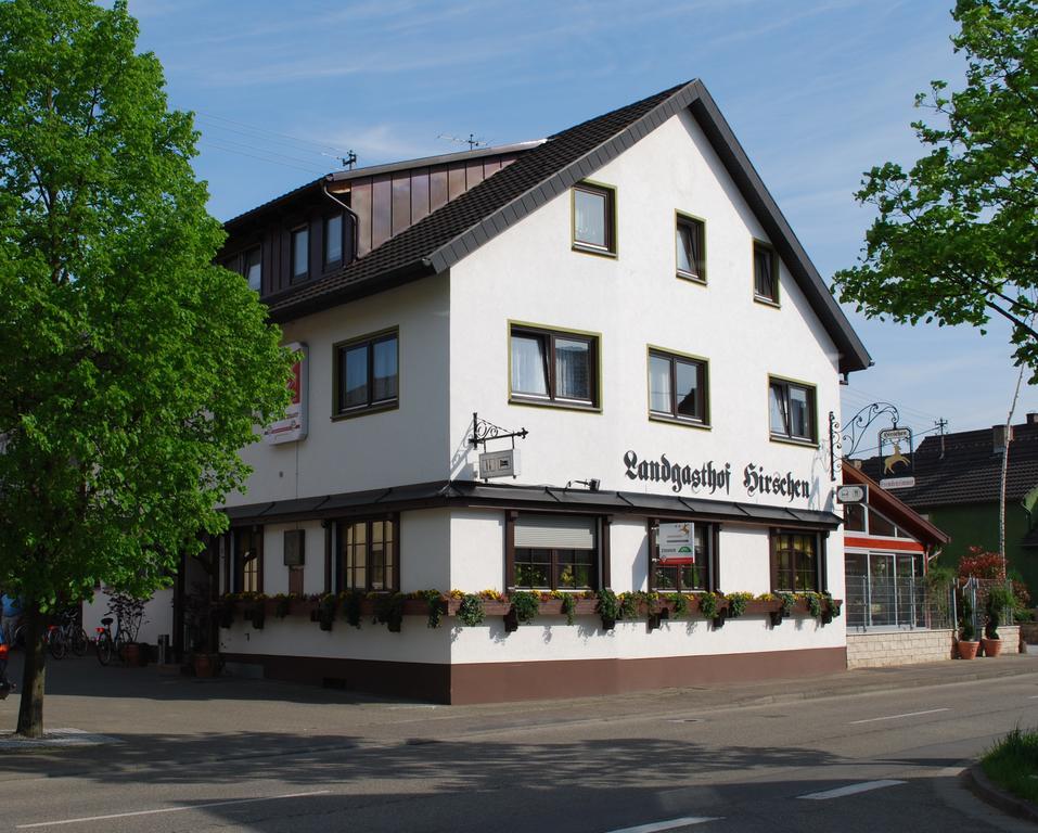 Hotel - Restaurant Hirschen - Werneths Landgasthof Beim Europa- Park Rust Rheinhausen Exterior foto